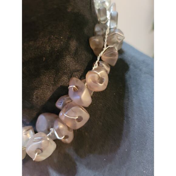 Women's Frosted Chunky Bead Choker Necklace with Handmade Wire Hook Lock - Picture 4 of 6